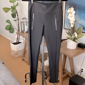 NWOT Athleta Stellar Tight. Sz XS